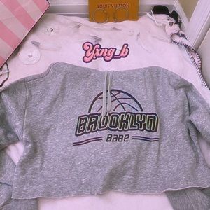 Cropped sweatshirt